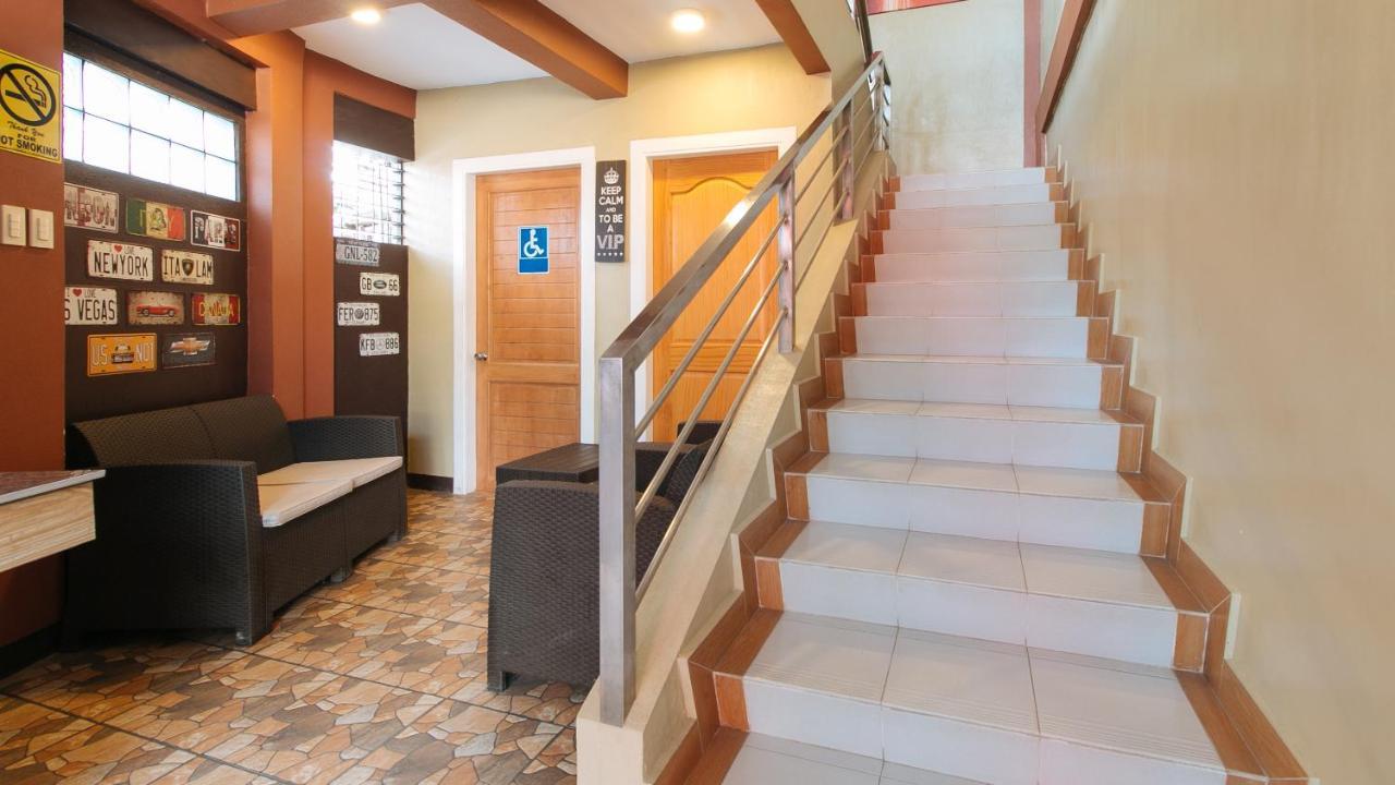 Reddoorz Plus Near Lapasan Plaza Cagayan De Oro Exterior foto