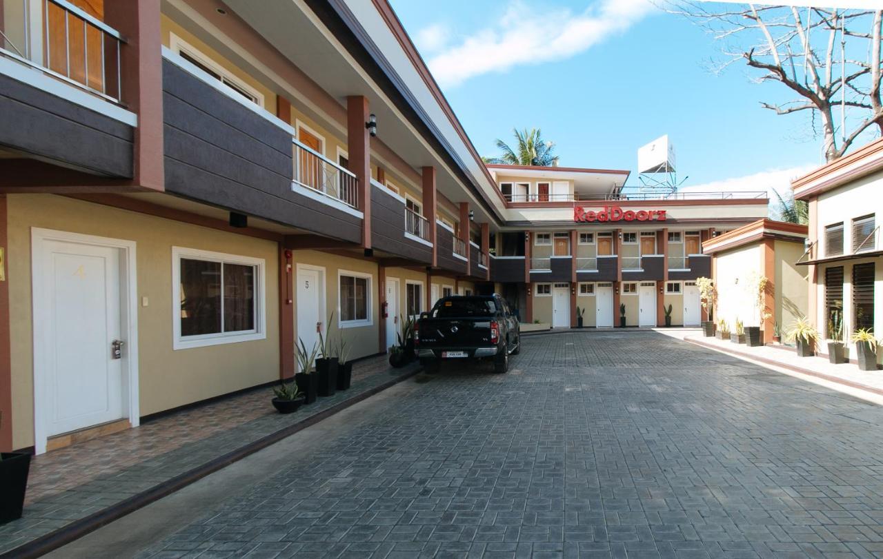 Reddoorz Plus Near Lapasan Plaza Cagayan De Oro Exterior foto
