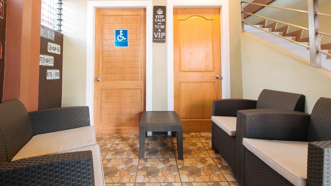 Reddoorz Plus Near Lapasan Plaza Cagayan De Oro Exterior foto