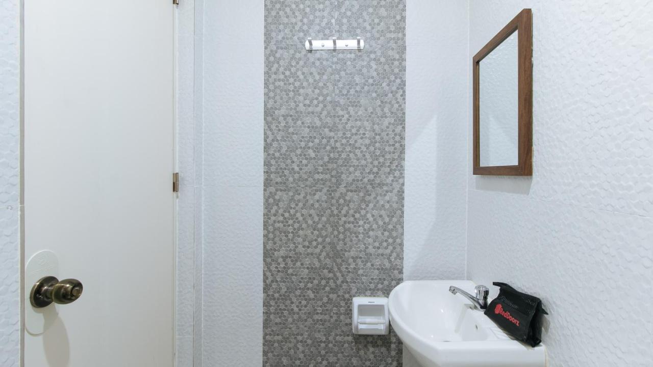 Reddoorz Plus Near Lapasan Plaza Cagayan De Oro Exterior foto